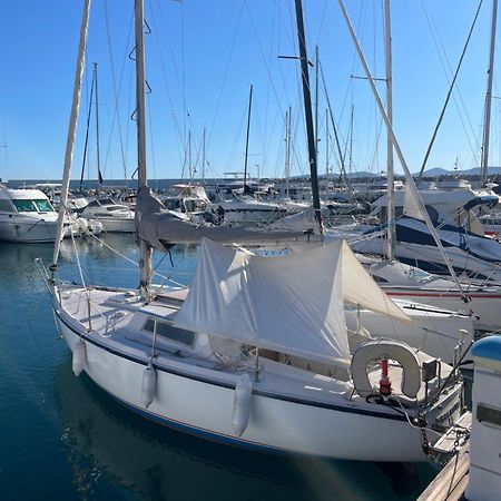 Yacht Studio Galarne Saint-Raphaël 外观 照片