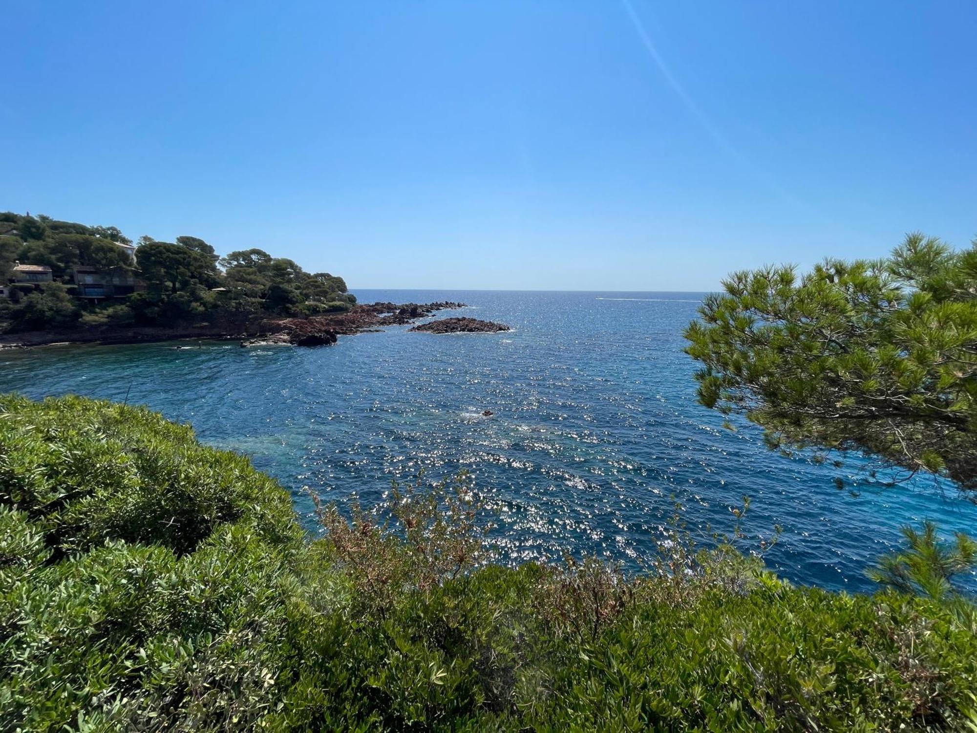 Yacht Studio Galarne Saint-Raphaël 外观 照片
